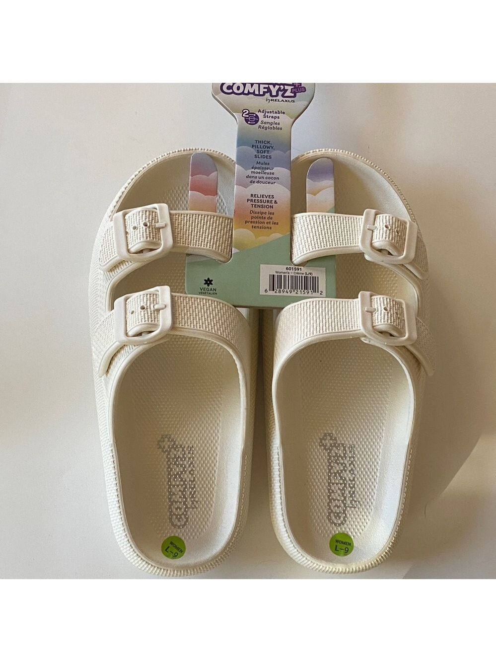 NWT Slide Sandles. Off white. Large